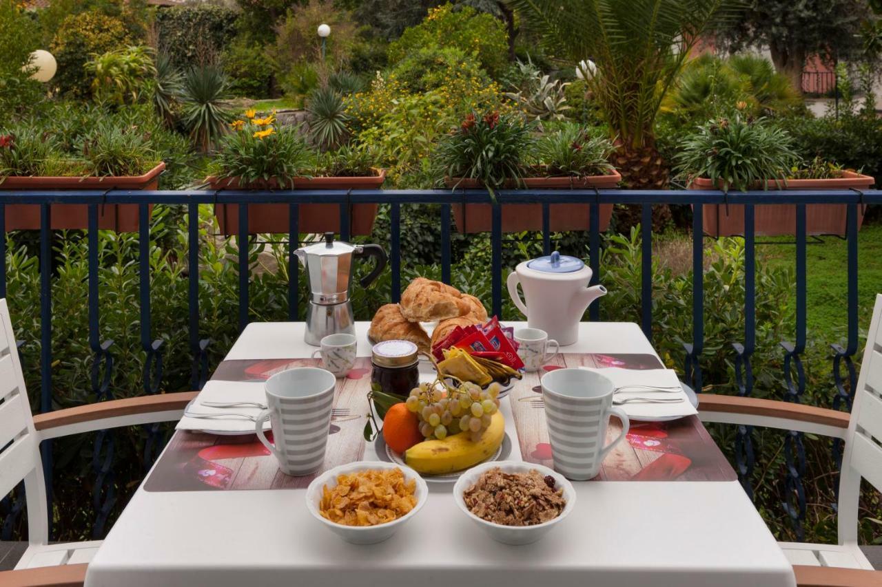 Casa Aurora - Stay In ซอร์เรนโต ภายนอก รูปภาพ